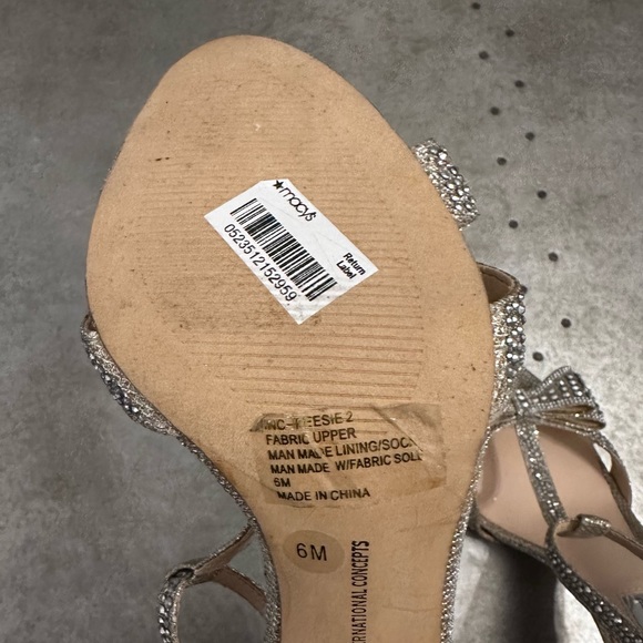 CRYSTAL HEELS 🎀 - Picture 10 of 11